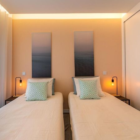 Ocean Lookout Apartment Nazare Ngoại thất bức ảnh